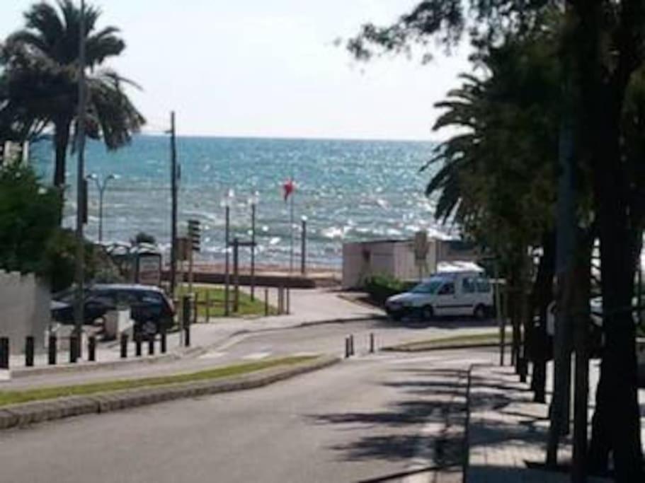 Somriu Apartament Fenals Platja リョレート・デ・マル エクステリア 写真
